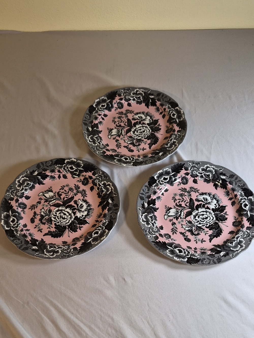 Antique Spode Pink and Black Floral Dinner Plates - Set of 3 From 80's-90's